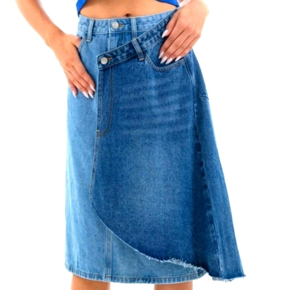 cape CLIQUE Dresses & Skirts - CAPE CLIQUE denim skirt​​​​​